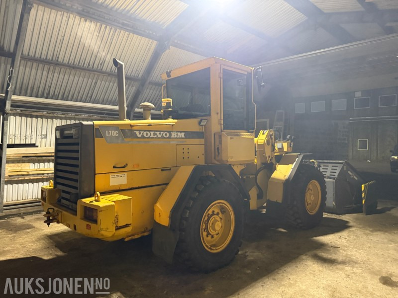 1996 Volvo L70C - Klappvinge - Sentralsmøring - 18 290t - Chargeuse sur pneus: photos 5 1996 Volvo L70C - Klappvinge - Sentralsmøring - 18 290t - Chargeuse sur pneus: photos 5