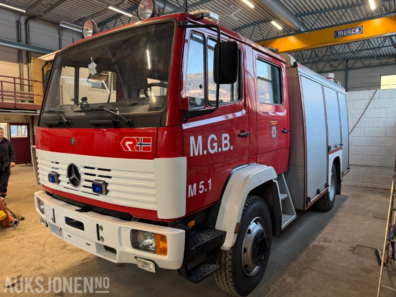 1997 Mercedes-Benz 1124 Af/36 4X4 brannbil registrert som motorredskap med kun 29540 km - Camion de pompier: photos 3 1997 Mercedes-Benz 1124 Af/36 4X4 brannbil registrert som motorredskap med kun 29540 km - Camion de pompier: photos 3
