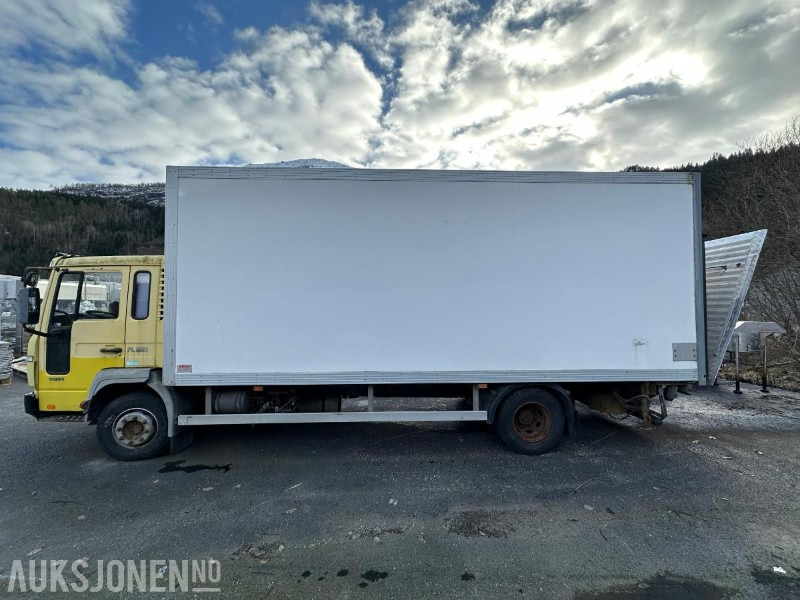 2000 Volvo FL 608 Dyretransport Repobjekt - Camion plateau: photos 2 2000 Volvo FL 608 Dyretransport Repobjekt - Camion plateau: photos 2