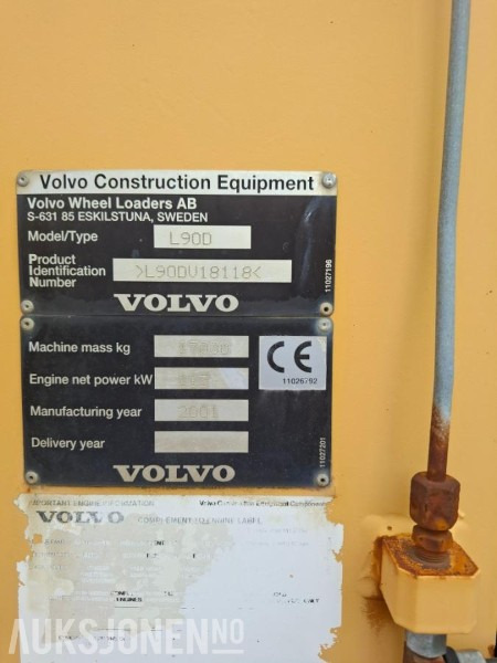 2001 Volvo L90, 3dje FUNKSJON, NYE VINTER DEKK ,SENTALSMØRING, HURTIGKOBLING, 16.200 arbeidstimer, - Chargeuse sur pneus: photos 3 2001 Volvo L90, 3dje FUNKSJON, NYE VINTER DEKK ,SENTALSMØRING, HURTIGKOBLING, 16.200 arbeidstimer, - Chargeuse sur pneus: photos 3