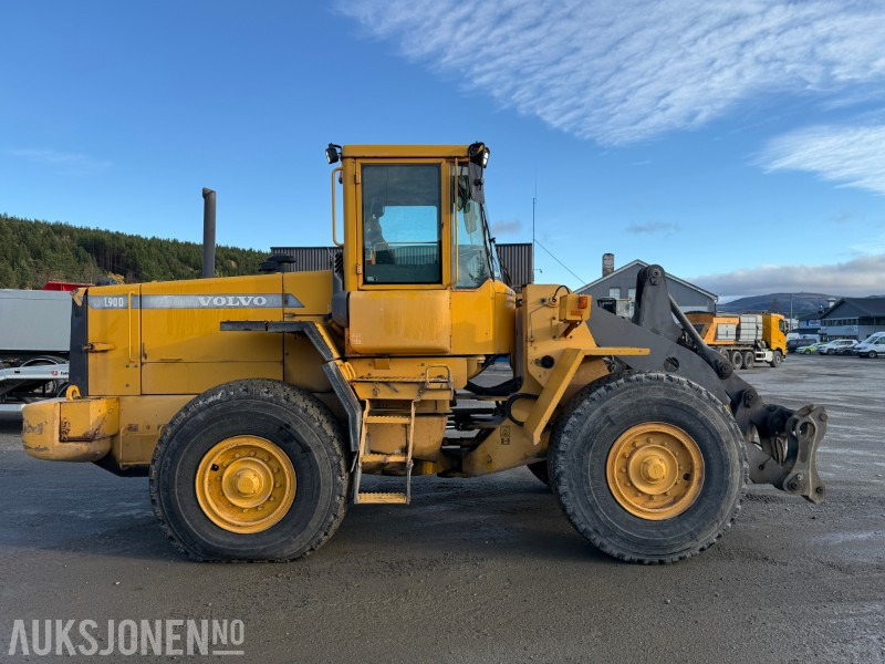 2001 Volvo L90D - 8868t - 17 000kg - Chargeuse sur pneus: photos 4 2001 Volvo L90D - 8868t - 17 000kg - Chargeuse sur pneus: photos 4
