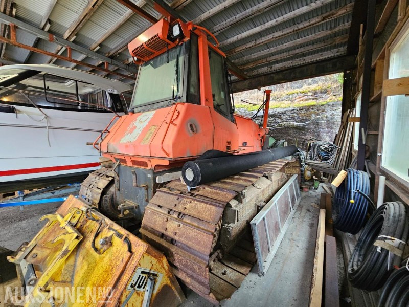 2003 New Holland D180 beltedrevet bulldoser - L'équipement de construction: photos 2 2003 New Holland D180 beltedrevet bulldoser - L'équipement de construction: photos 2