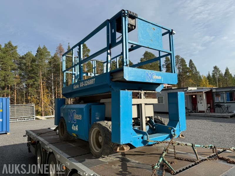 2004 Genie GS-3268R - Sakselift - 4x4 - 4152kg - 3734t - Nacelle: photos 3 2004 Genie GS-3268R - Sakselift - 4x4 - 4152kg - 3734t - Nacelle: photos 3
