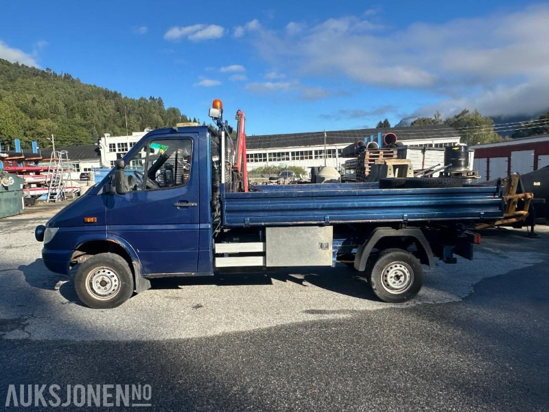 2004 Mercedes-Benz 313 CDI SPRINTER 2.1-129 D - Kran - Tippkasse - 173782 km - Utilitaire benne: photos 2 2004 Mercedes-Benz 313 CDI SPRINTER 2.1-129 D - Kran - Tippkasse - 173782 km - Utilitaire benne: photos 2