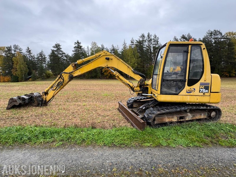 2005 Komatsu PC 75R gravemaskin med gummibelter - Pelle: photos 2 2005 Komatsu PC 75R gravemaskin med gummibelter - Pelle: photos 2