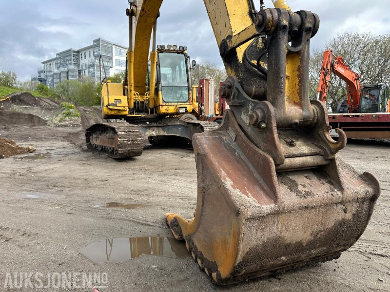 2005 Komatsu PC210LC-7K GRAVEMASKIN - 11000 Timer - Pelle: photos 4 2005 Komatsu PC210LC-7K GRAVEMASKIN - 11000 Timer - Pelle: photos 4