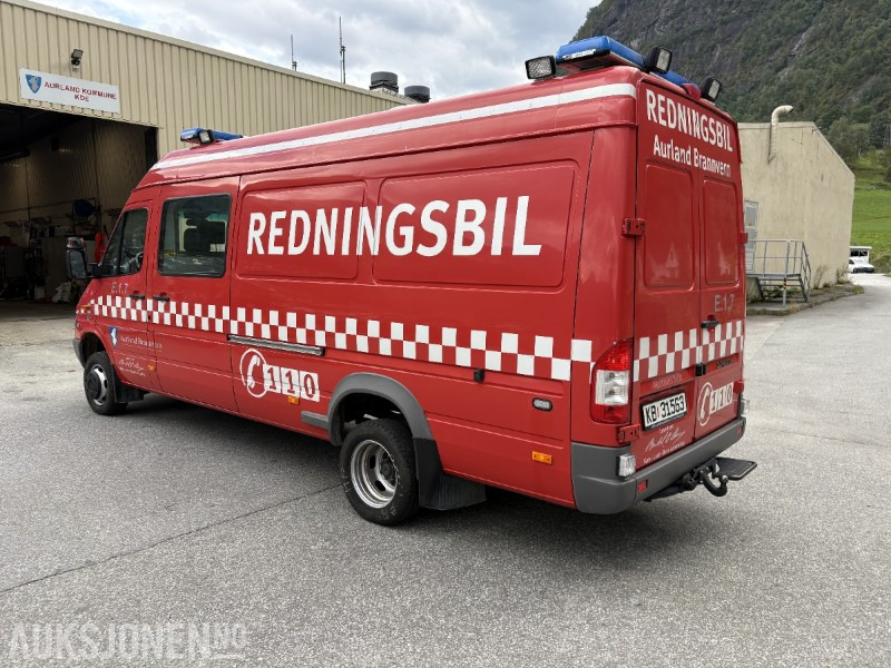 2005 Mercedes-Benz Sprinter 4-motion / 4X4 redningsbil - fullutstyrt - Camion de pompier: photos 4 2005 Mercedes-Benz Sprinter 4-motion / 4X4 redningsbil - fullutstyrt - Camion de pompier: photos 4