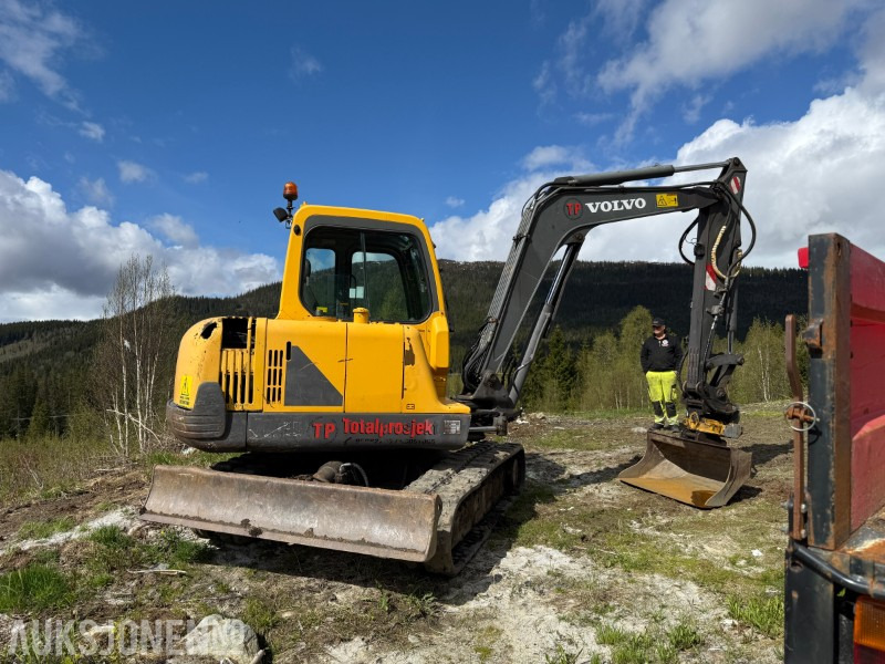 2005 Volvo EC55B beltegraver - tiltrotator - tilleggshydrualikk - Pelle: photos 3 2005 Volvo EC55B beltegraver - tiltrotator - tilleggshydrualikk - Pelle: photos 3