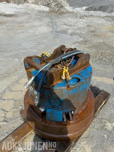2006 DYNASET hydraulisk Magnet generator - S60 - L'équipement de construction: photos 2 2006 DYNASET hydraulisk Magnet generator - S60 - L'équipement de construction: photos 2