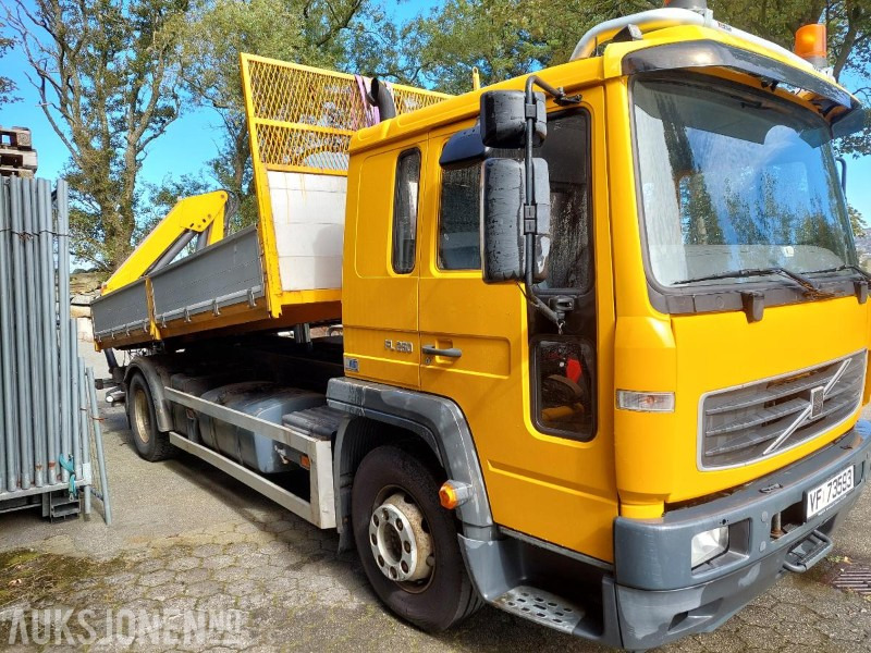 2006 Volvo FL6H 4X2 med solid bakmontert HMV kran med fjernstyring EU OK - Camion benne: photos 5 2006 Volvo FL6H 4X2 med solid bakmontert HMV kran med fjernstyring EU OK - Camion benne: photos 5