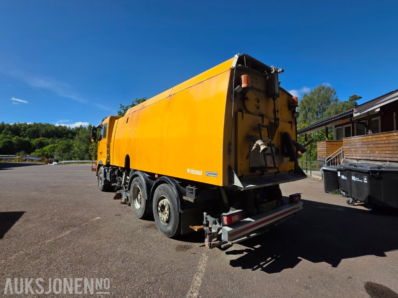 2007 Volvo FH440 Feiebil - Euro5T - 3 akslet - 265900km - Balayeuse de voirie: photos 4 2007 Volvo FH440 Feiebil - Euro5T - 3 akslet - 265900km - Balayeuse de voirie: photos 4