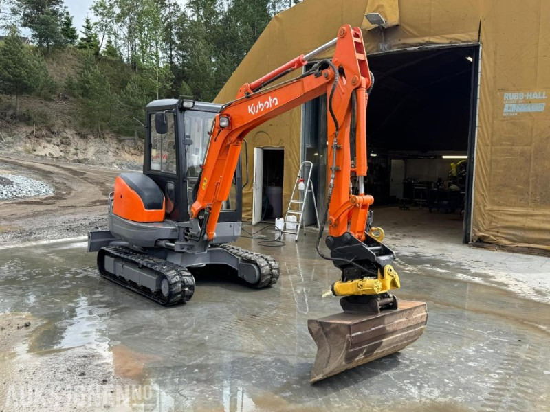 2010 Kubota KX101- 3t gravemaskin med Engcon tiltrotator, pusseskuffe og tannskuffe - Pelle: photos 3 2010 Kubota KX101- 3t gravemaskin med Engcon tiltrotator, pusseskuffe og tannskuffe - Pelle: photos 3