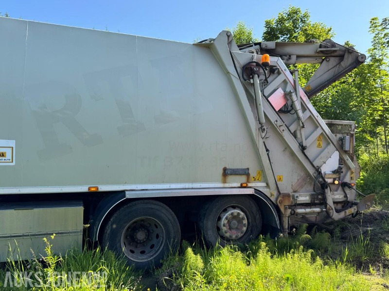 2011 Volvo FM6X2 komprimatorbil med kran / EU-godkjent - Benne à ordures ménagères: photos 3 2011 Volvo FM6X2 komprimatorbil med kran / EU-godkjent - Benne à ordures ménagères: photos 3