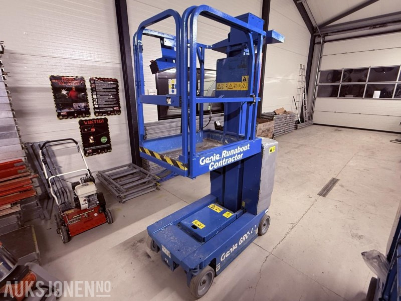 2012 Genie GRC-12 Mastelift - 5,5 m - 213 timer - Uttrekkbar plate - Nacelle: photos 1 2012 Genie GRC-12 Mastelift - 5,5 m - 213 timer - Uttrekkbar plate - Nacelle: photos 1