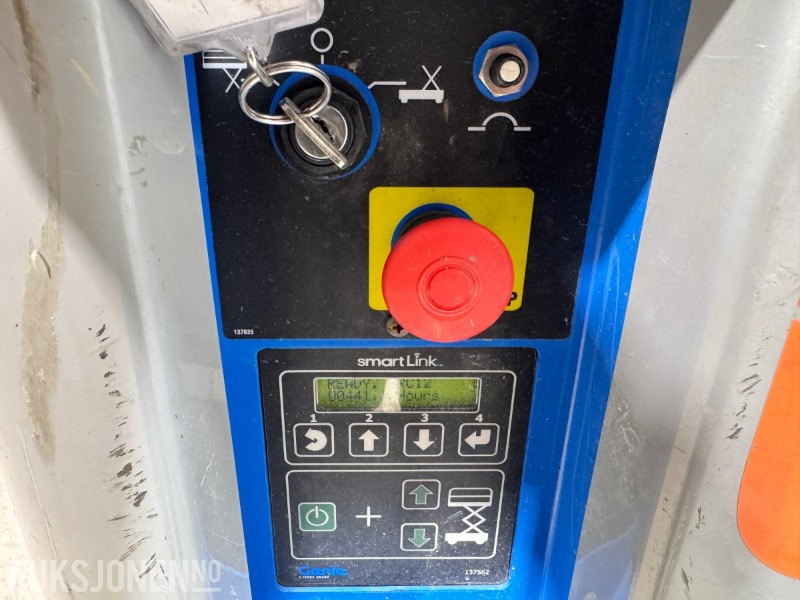 2013 Genie GRC-12 - 5,5m mastelift - Nacelle: photos 5 2013 Genie GRC-12 - 5,5m mastelift - Nacelle: photos 5