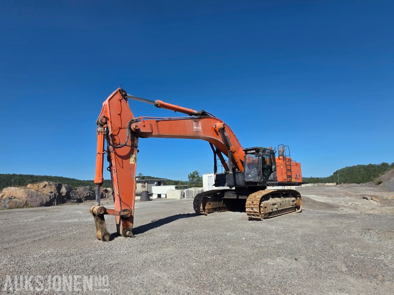 2013 Hitachi ZX670LCH-5 Beltegraver - Nasta 3800L Graveskuff - 15425 Arbeidstimer - Servicehistorikk - Pelle: photos 1 2013 Hitachi ZX670LCH-5 Beltegraver - Nasta 3800L Graveskuff - 15425 Arbeidstimer - Servicehistorikk - Pelle: photos 1