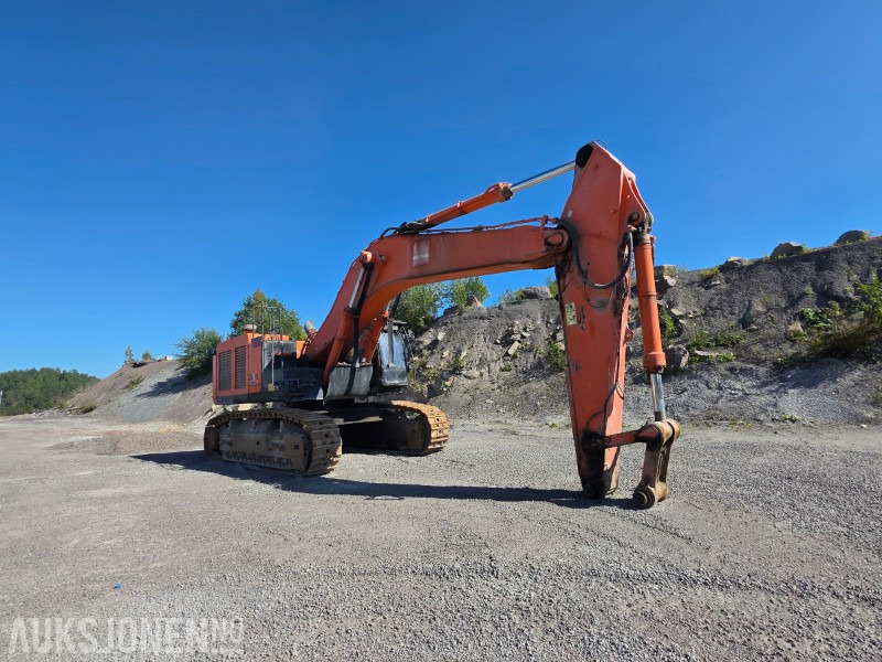 2013 Hitachi ZX670LCH-5 Beltegraver - Nasta 3800L Graveskuff - 15425 Arbeidstimer - Servicehistorikk - Pelle: photos 3 2013 Hitachi ZX670LCH-5 Beltegraver - Nasta 3800L Graveskuff - 15425 Arbeidstimer - Servicehistorikk - Pelle: photos 3