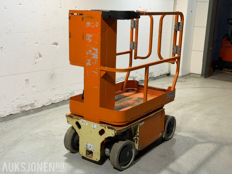 2013 JLG 1230ES Elektrisk mastelift med 5,6 m arbeidshøyde - Nacelle: photos 3 2013 JLG 1230ES Elektrisk mastelift med 5,6 m arbeidshøyde - Nacelle: photos 3