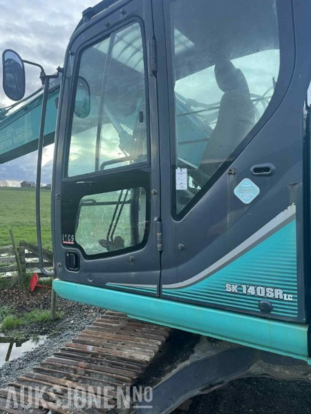 2014 Kobelco sk140srlc-3 gravemaskin Hk feste s60 Engcon tiltrotator 3 skuffer Sentralsmøring - Pelle: photos 3 2014 Kobelco sk140srlc-3 gravemaskin Hk feste s60 Engcon tiltrotator 3 skuffer Sentralsmøring - Pelle: photos 3