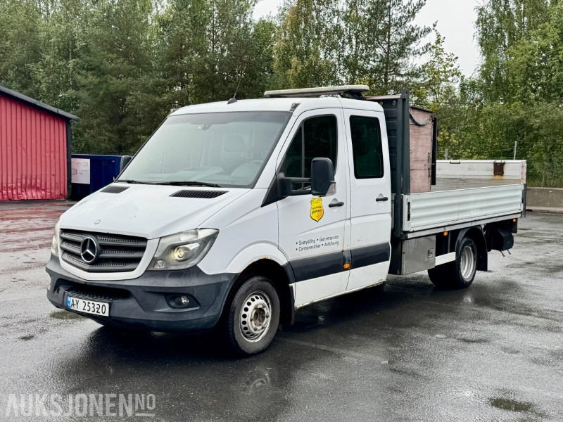 2014 Mercedes-Benz Sprinter 516 CDI planbil, 5-tonn, tvillinghjul, dobbelkabin, bakløft, lysbjelke - Camion plateau: photos 1 2014 Mercedes-Benz Sprinter 516 CDI planbil, 5-tonn, tvillinghjul, dobbelkabin, bakløft, lysbjelke - Camion plateau: photos 1