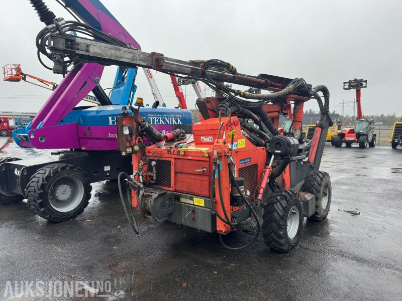 2014 Sandvik Tamrock DC302R borerigg - Foreuse: photos 2 2014 Sandvik Tamrock DC302R borerigg - Foreuse: photos 2