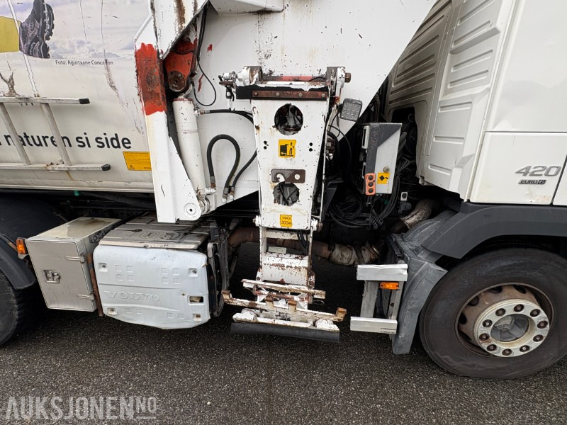 2014 Volvo FM420 EURO 6 sidelaster / komprimatorbil / renovasjonsbil - leveres med ny EU godkjenning - Benne à ordures ménagères: photos 5 2014 Volvo FM420 EURO 6 sidelaster / komprimatorbil / renovasjonsbil - leveres med ny EU godkjenning - Benne à ordures ménagères: photos 5