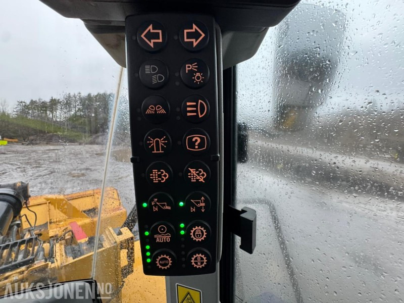 Chargeuse sur pneus 2015 CAT 966M FOREST MACHINE HJULLASTER, VEKT, SENTRALSMØRING, FULL SERVICEHISTORIKK, SKUFFE: photos 30 Chargeuse sur pneus 2015 CAT 966M FOREST MACHINE HJULLASTER, VEKT, SENTRALSMØRING, FULL SERVICEHISTORIKK, SKUFFE: photos 30