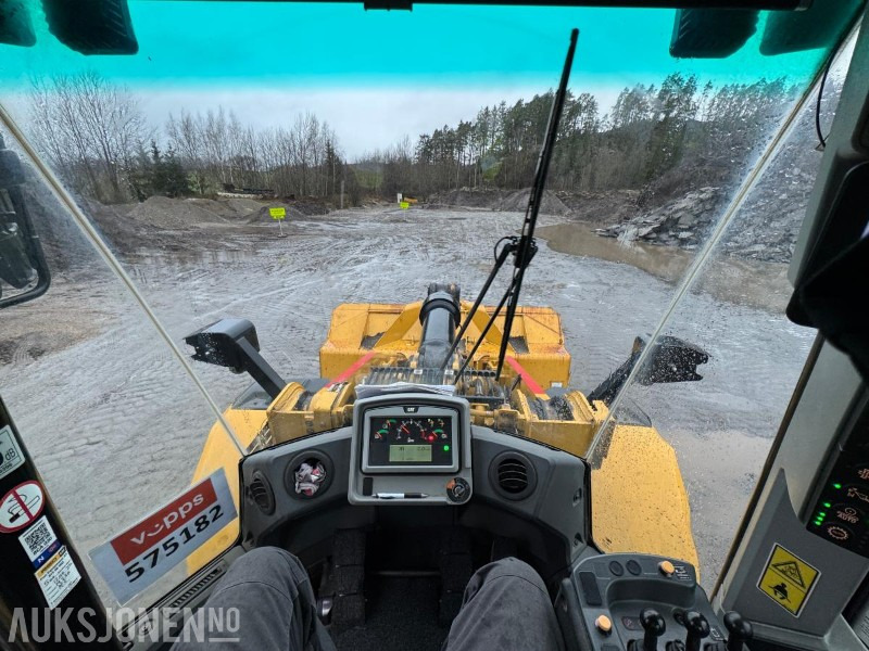 Chargeuse sur pneus 2015 CAT 966M FOREST MACHINE HJULLASTER, VEKT, SENTRALSMØRING, FULL SERVICEHISTORIKK, SKUFFE: photos 23 Chargeuse sur pneus 2015 CAT 966M FOREST MACHINE HJULLASTER, VEKT, SENTRALSMØRING, FULL SERVICEHISTORIKK, SKUFFE: photos 23