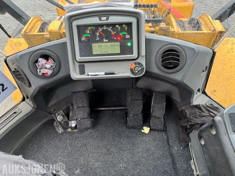 Chargeuse sur pneus 2015 CAT 966M FOREST MACHINE HJULLASTER, VEKT, SENTRALSMØRING, FULL SERVICEHISTORIKK, SKUFFE: photos 25 Chargeuse sur pneus 2015 CAT 966M FOREST MACHINE HJULLASTER, VEKT, SENTRALSMØRING, FULL SERVICEHISTORIKK, SKUFFE: photos 25
