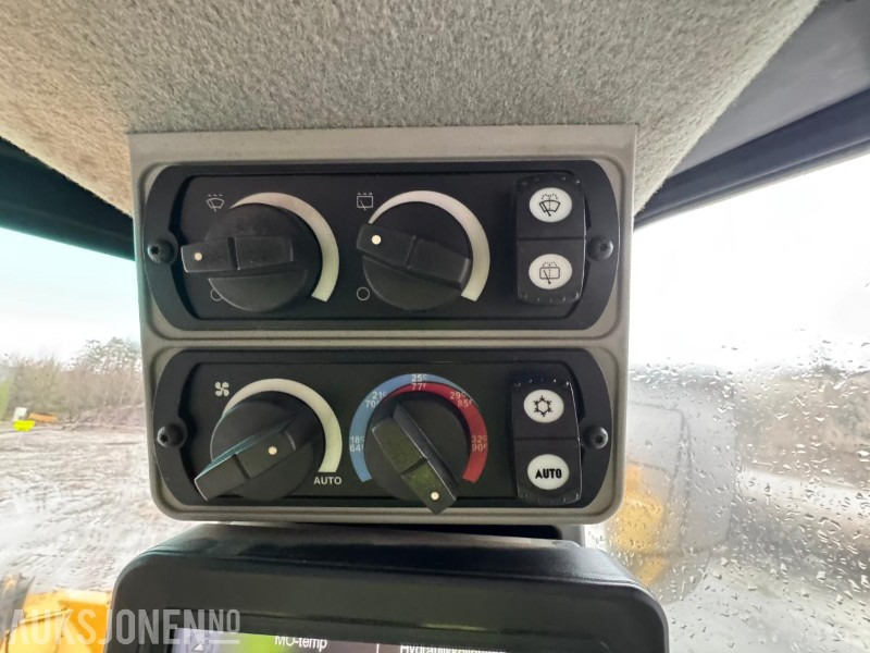 Chargeuse sur pneus 2015 CAT 966M FOREST MACHINE HJULLASTER, VEKT, SENTRALSMØRING, FULL SERVICEHISTORIKK, SKUFFE: photos 33 Chargeuse sur pneus 2015 CAT 966M FOREST MACHINE HJULLASTER, VEKT, SENTRALSMØRING, FULL SERVICEHISTORIKK, SKUFFE: photos 33