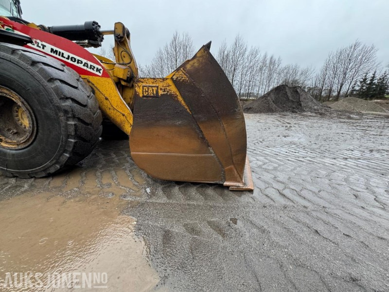 Chargeuse sur pneus 2015 CAT 966M FOREST MACHINE HJULLASTER, VEKT, SENTRALSMØRING, FULL SERVICEHISTORIKK, SKUFFE: photos 10 Chargeuse sur pneus 2015 CAT 966M FOREST MACHINE HJULLASTER, VEKT, SENTRALSMØRING, FULL SERVICEHISTORIKK, SKUFFE: photos 10