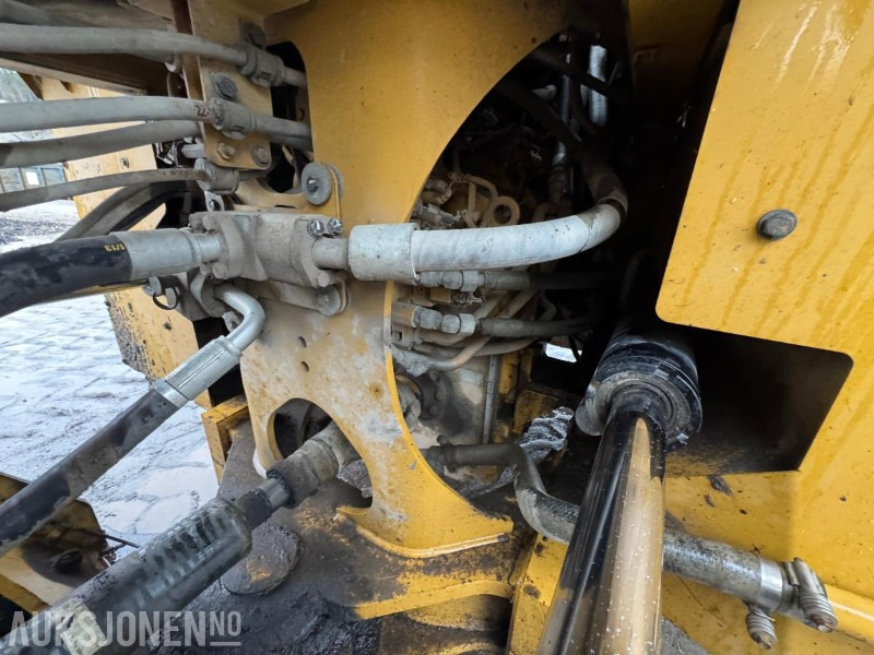 Chargeuse sur pneus 2015 CAT 966M FOREST MACHINE HJULLASTER, VEKT, SENTRALSMØRING, FULL SERVICEHISTORIKK, SKUFFE: photos 44 Chargeuse sur pneus 2015 CAT 966M FOREST MACHINE HJULLASTER, VEKT, SENTRALSMØRING, FULL SERVICEHISTORIKK, SKUFFE: photos 44