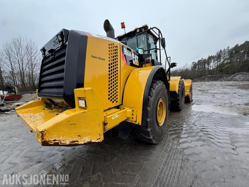 Chargeuse sur pneus 2015 CAT 966M FOREST MACHINE HJULLASTER, VEKT, SENTRALSMØRING, FULL SERVICEHISTORIKK, SKUFFE: photos 40 Chargeuse sur pneus 2015 CAT 966M FOREST MACHINE HJULLASTER, VEKT, SENTRALSMØRING, FULL SERVICEHISTORIKK, SKUFFE: photos 40