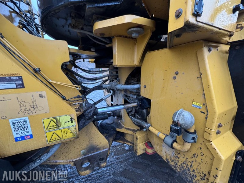 Chargeuse sur pneus 2015 CAT 966M FOREST MACHINE HJULLASTER, VEKT, SENTRALSMØRING, FULL SERVICEHISTORIKK, SKUFFE: photos 43 Chargeuse sur pneus 2015 CAT 966M FOREST MACHINE HJULLASTER, VEKT, SENTRALSMØRING, FULL SERVICEHISTORIKK, SKUFFE: photos 43