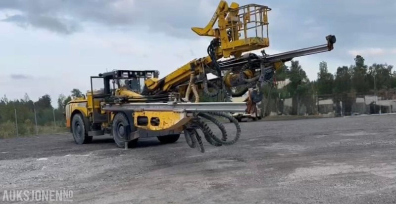 2015 Epiroc BOOMER E2C - 4149t - Foreuse: photos 5 2015 Epiroc BOOMER E2C - 4149t - Foreuse: photos 5