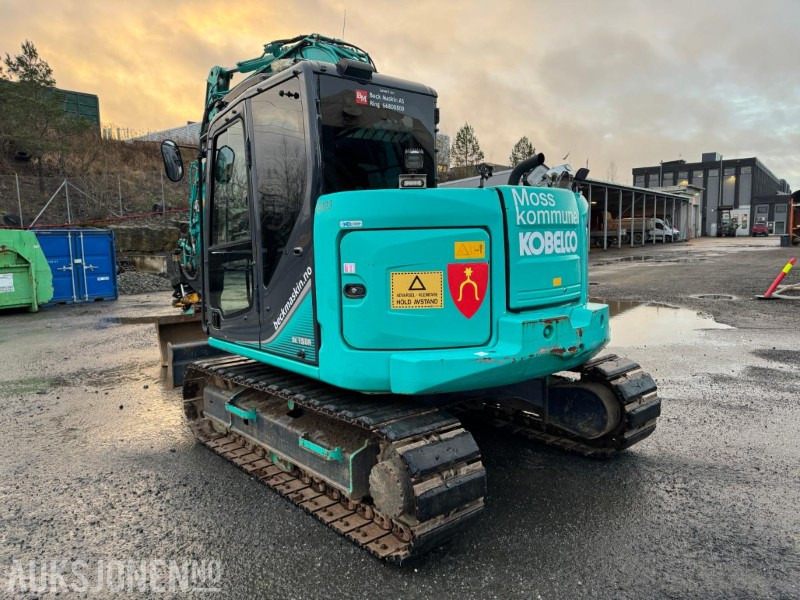 2015 Kobelco SK75SR-3E GRAVEMASKIN, ENGCON TILTROTATOR, SENTRALSMØRING, SERVICEHISTORIKK, 2 SKUFFER - Pelle: photos 5 2015 Kobelco SK75SR-3E GRAVEMASKIN, ENGCON TILTROTATOR, SENTRALSMØRING, SERVICEHISTORIKK, 2 SKUFFER - Pelle: photos 5