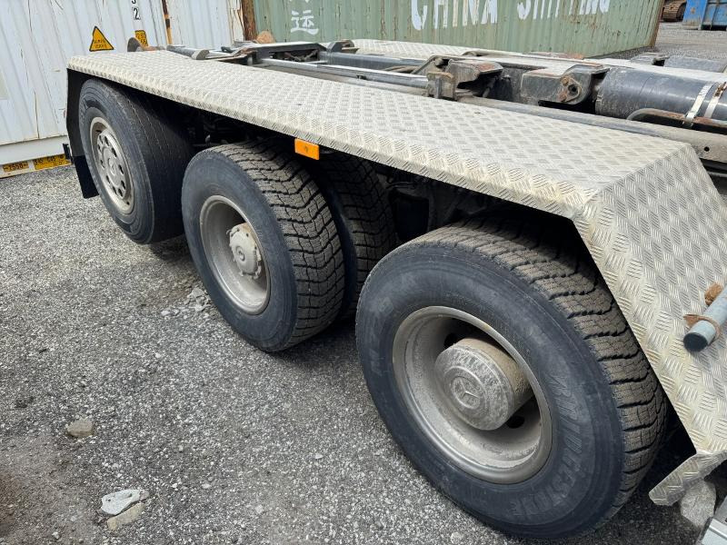 2015 Mercedes-Benz ACTROS — crédit-bail 2015 Mercedes-Benz ACTROS: photos 8