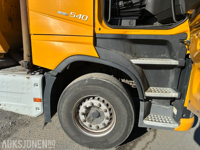 2015 Volvo FH 540 6x4 - KOMBIBIL/TIPPBIL/BRØYTEBIL - 344925km - Camion benne: photos 4 2015 Volvo FH 540 6x4 - KOMBIBIL/TIPPBIL/BRØYTEBIL - 344925km - Camion benne: photos 4
