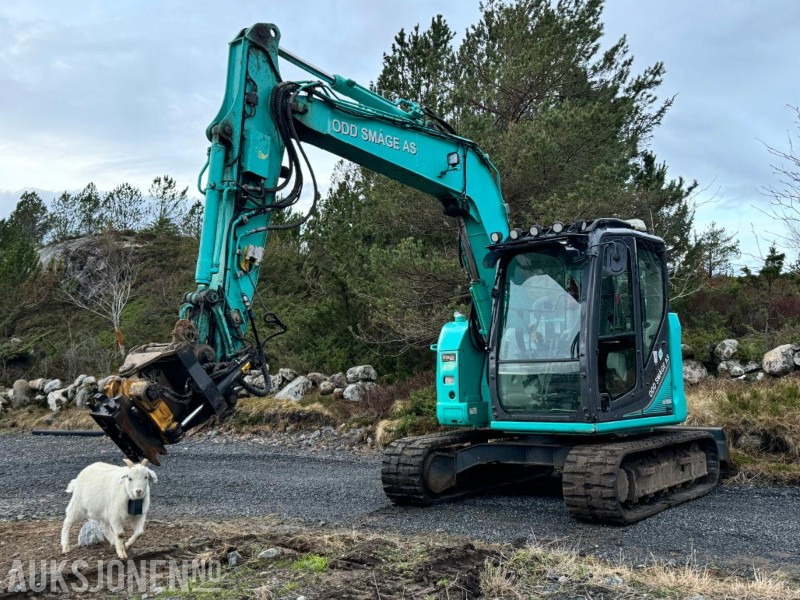 2016 Kobelco SK75SR-3E - 8,5 tonns gravemaskin med gummibelter - Tiltrotator - Pusskuffe - Bunkringspumpe - Sentralsmøring - Sertifisert - Pelle: photos 1 2016 Kobelco SK75SR-3E - 8,5 tonns gravemaskin med gummibelter - Tiltrotator - Pusskuffe - Bunkringspumpe - Sentralsmøring - Sertifisert - Pelle: photos 1