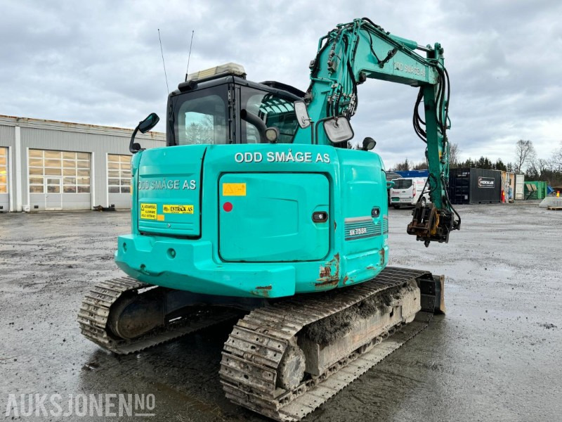 2016 Kobelco SK75SR-3E - 8 tonns gravemaskin - Tiltrotator - Pusskuffe - Bunkringspumpe - sentralsmøring - Sertifisert - Pelle: photos 4 2016 Kobelco SK75SR-3E - 8 tonns gravemaskin - Tiltrotator - Pusskuffe - Bunkringspumpe - sentralsmøring - Sertifisert - Pelle: photos 4