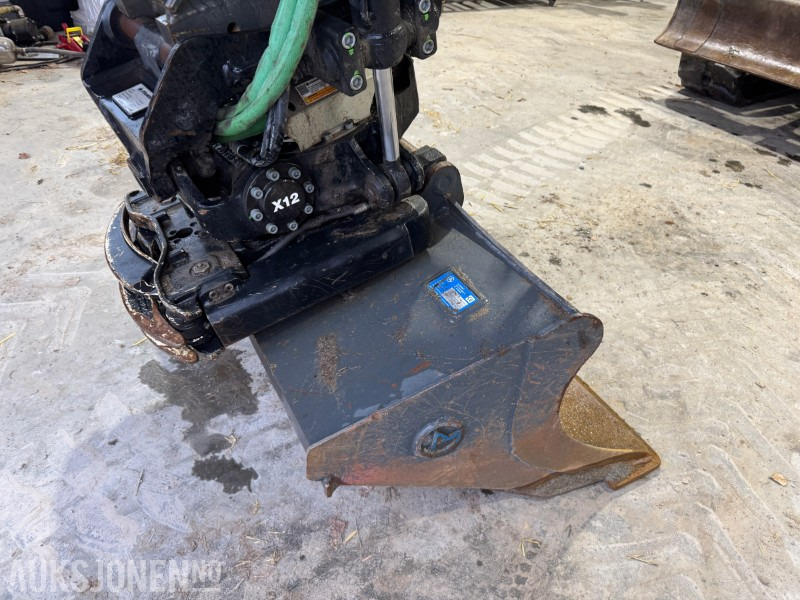 2016 Mecalac 8MCR-T4 gravemaskin - Mini pelle: photos 5 2016 Mecalac 8MCR-T4 gravemaskin - Mini pelle: photos 5