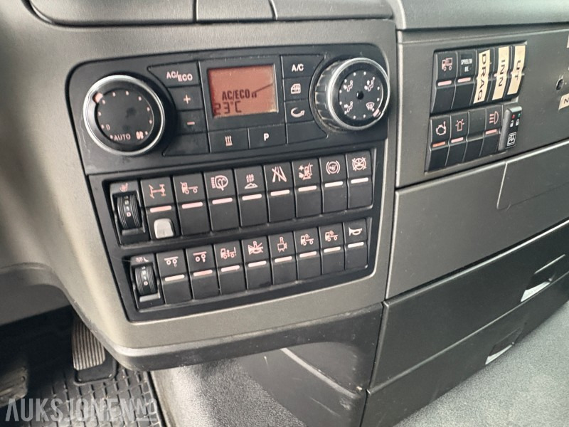 2017 MAN TGX 650 krokløft - KUN 127 766 km - 21 tonn kapasitet på krok - Camion ampliroll: photos 3 2017 MAN TGX 650 krokløft - KUN 127 766 km - 21 tonn kapasitet på krok - Camion ampliroll: photos 3