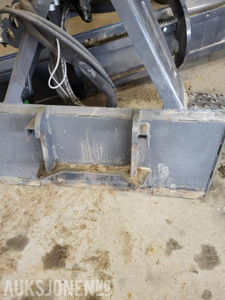 2018 Bobcat Grader 213 - Veiskrape til Bobcat - L'équipement de construction: photos 2 2018 Bobcat Grader 213 - Veiskrape til Bobcat - L'équipement de construction: photos 2