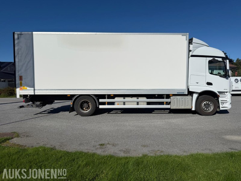 2018 Mercedes-Benz Actros SKAPBIL - SERVICEHISTORIKK 19 PALLER NY EU. - Camion fourgon: photos 4 2018 Mercedes-Benz Actros SKAPBIL - SERVICEHISTORIKK 19 PALLER NY EU. - Camion fourgon: photos 4