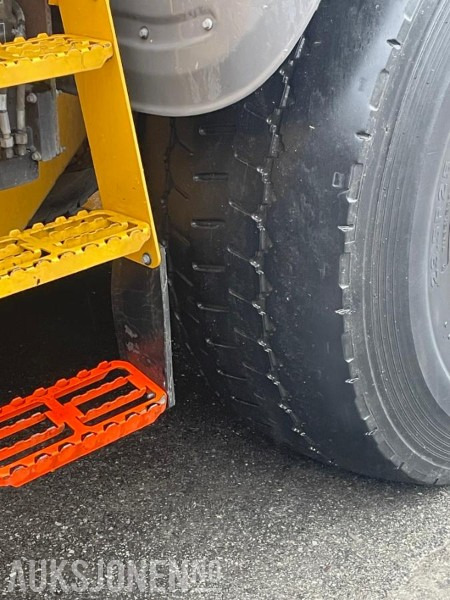 2018 Volvo 4 stk dekk uten felg - 4 stk Hjullaster hjul - Bridestone V-Steel Snow Wegde vsw 23.5 R25 - L'équipement de construction: photos 4 2018 Volvo 4 stk dekk uten felg - 4 stk Hjullaster hjul - Bridestone V-Steel Snow Wegde vsw 23.5 R25 - L'équipement de construction: photos 4