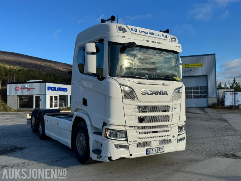 2020 Scania R580 CHASSIS, V8, EURO 6, SVING AKSEL 3, DIESELVARMER, - Châssis cabine: photos 3 2020 Scania R580 CHASSIS, V8, EURO 6, SVING AKSEL 3, DIESELVARMER, - Châssis cabine: photos 3