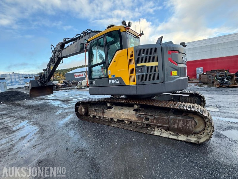Pelle sur chenille 2020 Volvo ECR 235EL Gravemaskin - S70 feste - Pusskuffe - Sentralsmøring - bunkringspumpe - Tiltrotator - Pusskuffe - Sertifisert: photos 8