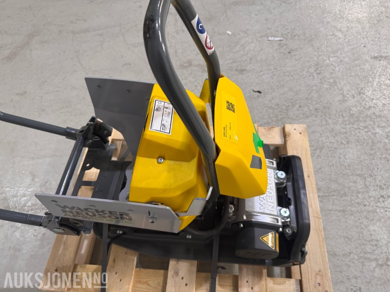 2022 Wacker Neuson APS1030e - 50 KG EL VIBROPLATE - Compacteur: photos 4 2022 Wacker Neuson APS1030e - 50 KG EL VIBROPLATE - Compacteur: photos 4