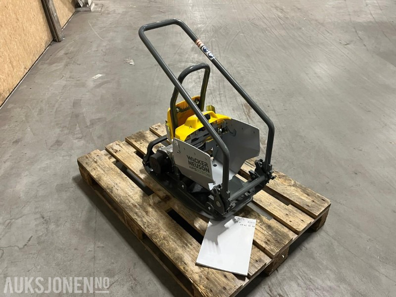2022 Wacker Neuson vibroplate - Aps1030e - Compacteur: photos 4 2022 Wacker Neuson vibroplate - Aps1030e - Compacteur: photos 4