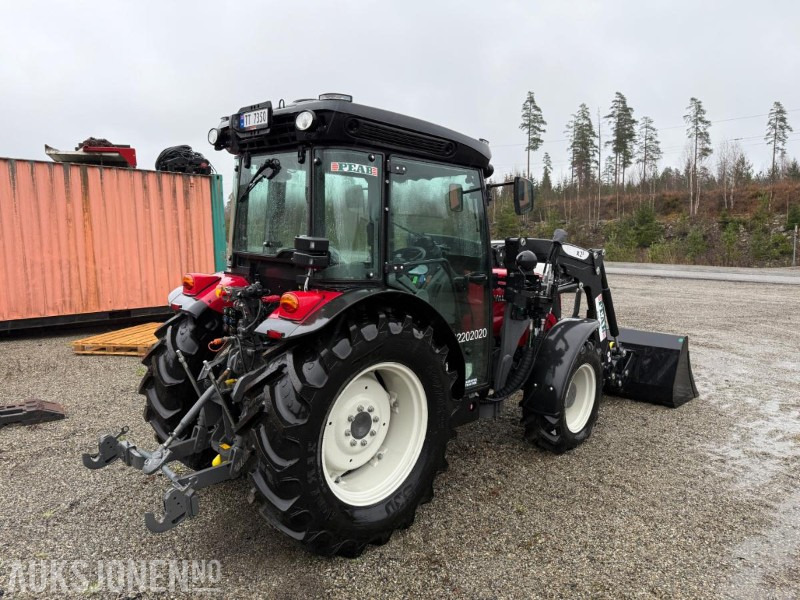2024 Valtra F75 Traktor med frontlaster - kun 5 brukstimer! - Tracteur agricole: photos 5 2024 Valtra F75 Traktor med frontlaster - kun 5 brukstimer! - Tracteur agricole: photos 5